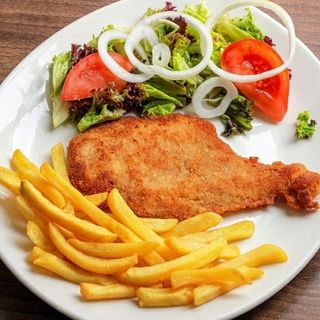 Plato De Escalopa De Pollo