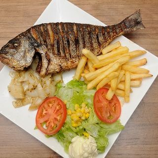 Plato De Dorada