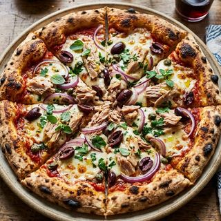 Pizza de atún