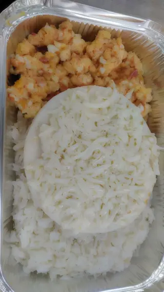 Desayuno Huevos Al Gusto Con Arroz y Arepa
