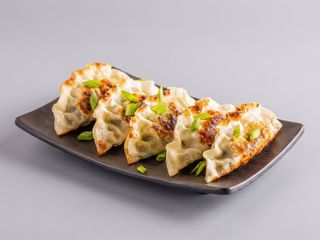 15B. Gyoza Casera De Langostino