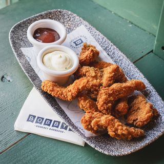 Pollo frito crujiente estilo Kentucky