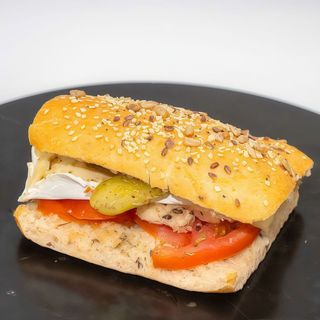 Bocadillo De Queso Brie