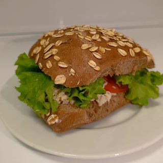Bocadillo De Pollo