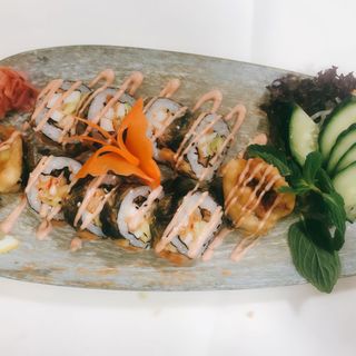 74. Futomaki Tempura Tori (10 Uds.)