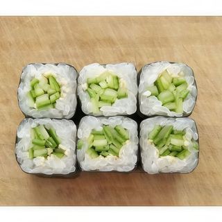 58. Hosomaki Kyuri (6 Uds.)