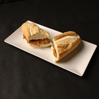 Bocadillo De Carne Mechada