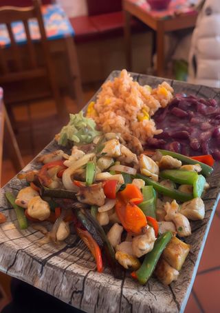 Fajitas De Pollo O Arrachera