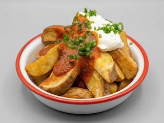 Patatas bravas