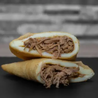 Empanada de Carne Mechada