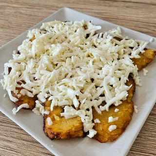 Tajadas con queso