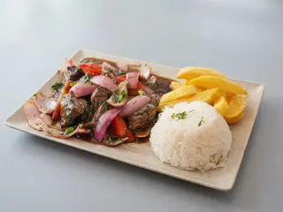 LOMO SALTADO 