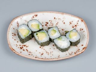 Maki Aguacate Con Filadelfia (6 Uds.)