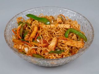 Yakisoba De Pollo
