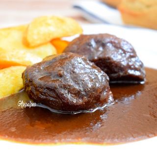 Carrillada Al Pedro Ximénez. Para calentar 