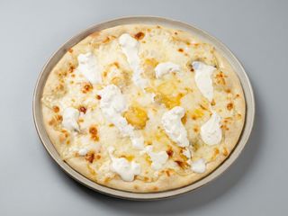 Pizza 7 Quesos  (36 cm.)