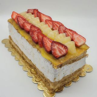 Tarta De Milhoja De Merengue Y Crema