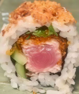 115A. Yaki Chutoro roll (8 piezas)