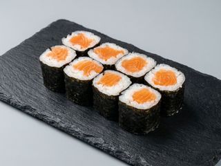 94. Maki Salmón (8 piezas)