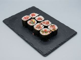 100. Negitoro Maki (8 piezas)