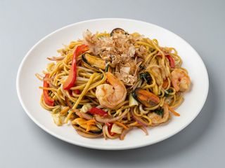 167. Tallarines Salteados con Mariscos y Verduras