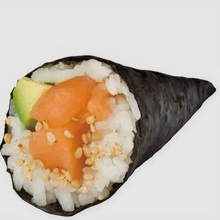 28. Temaki Salmón