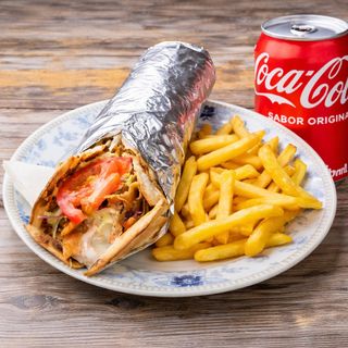 Menú: Lahmacun+ Patatas + Bebida