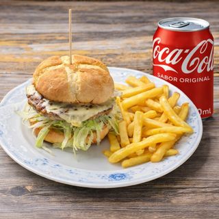 Menú: Hamburguesa + Patatas + Bebida