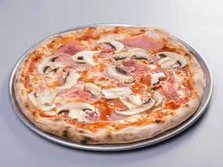 Pizza viennese (33 cm.)