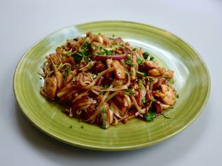 Wok de pollo y Shitakes