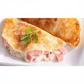 Crepe De Bacon Con Queso Y Pollo