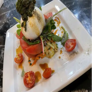 Ensalada De Burrata