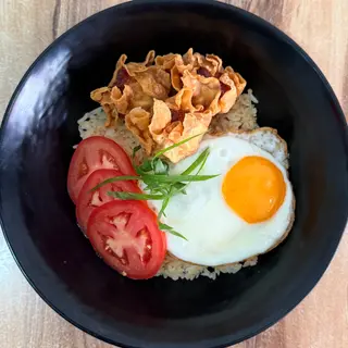 Rice on bowl siomai