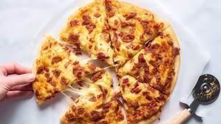 Pizza Bacon Y Pollo (32 Cm.)