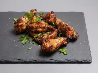Alitas De Pollo (4 Uds.)