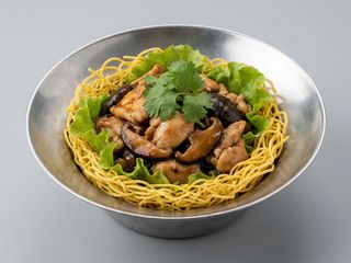 Pollo Con Bambú Y Setas China,