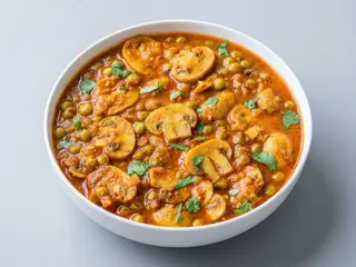 Mutter Mushroom (Vegan Option)