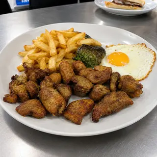 14. Plato Combinado Pinchos Morunos