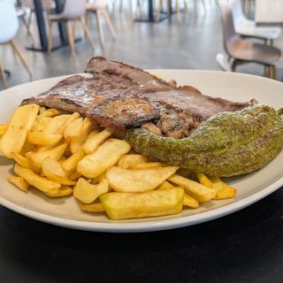 10. Plato Combinado Bistec Con Patatas