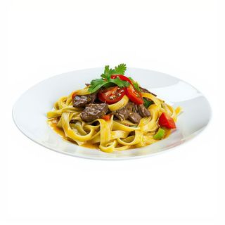 Tallarines A La Huancaína Con Lomo Saltado