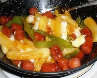 Huevos Fritos con Chistorra y Patatas Fritas Caseras