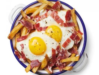 Huevos Rotos con Jamón