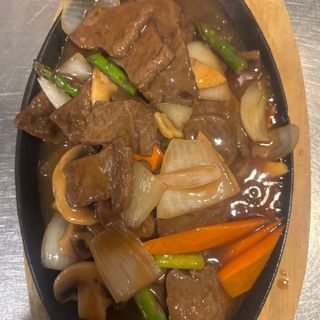 344. Ternera vegetal con verduras