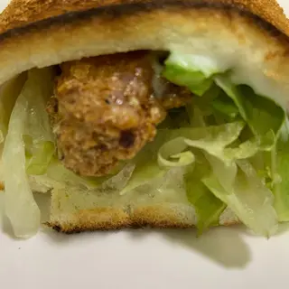16.Enrollado de pollo crujiente