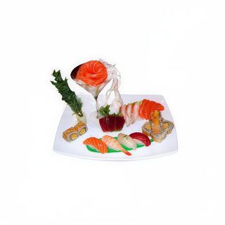 58.Bandeja Nigiri,sashimi y Uramaki (27 uds.)