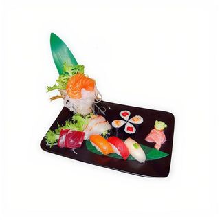 57.Bandeja Nigiri, Sashimi y Maki (13 uds.)