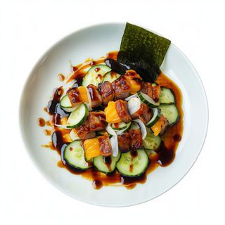 2.Ensalada de anguila con algas y pepino