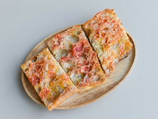 Tapa De Pan Con Tomate