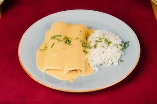 Enchilada De Ternera Y Cheddar