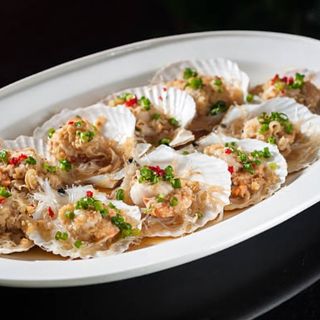 Vieiras Al Vapor Con Salsa De Ostras (1 Pza.)